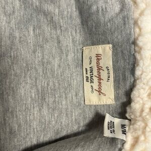 V-neck zip up